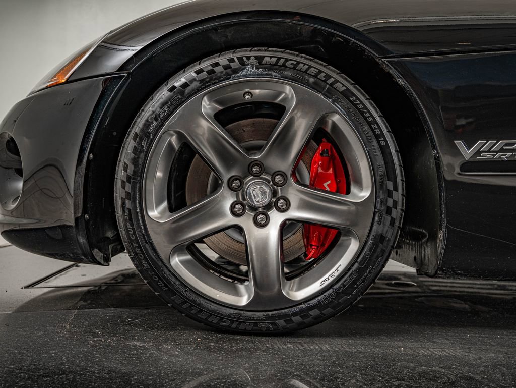 Used 2006 Dodge Viper SRT-10 image 10