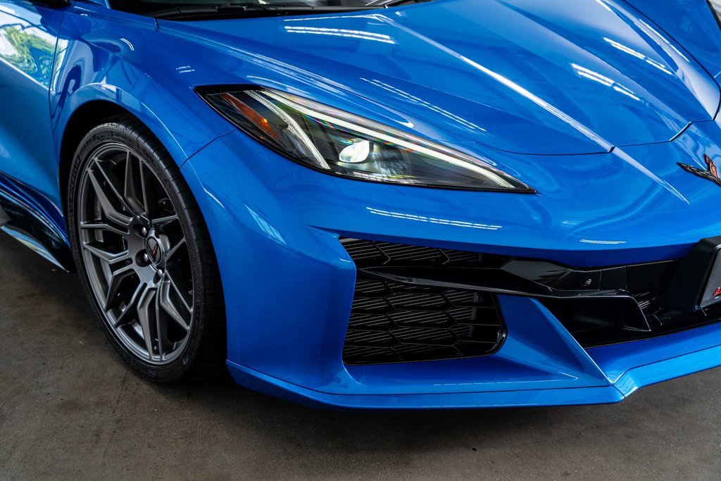 Used 2025 Chevrolet Corvette Z06 w/ Battery Protection Package image 17