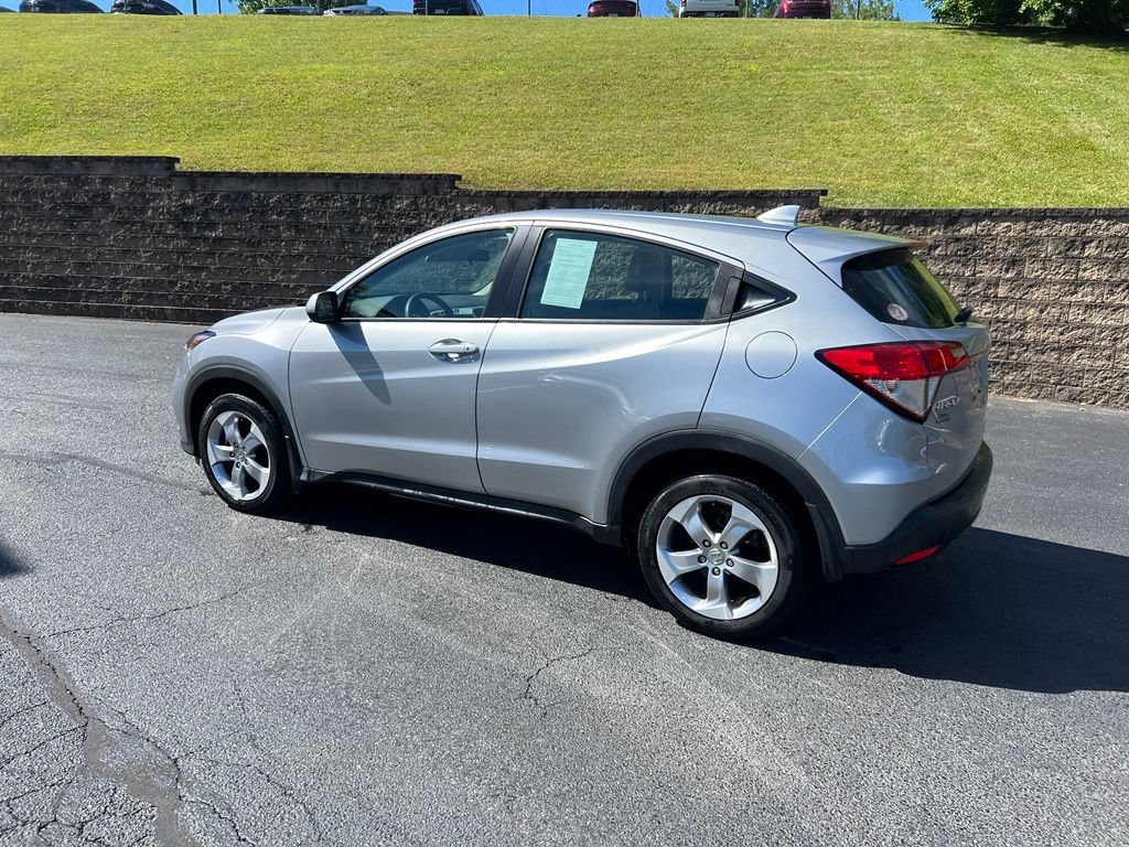 Used 2019 Honda HR-V LX image 7