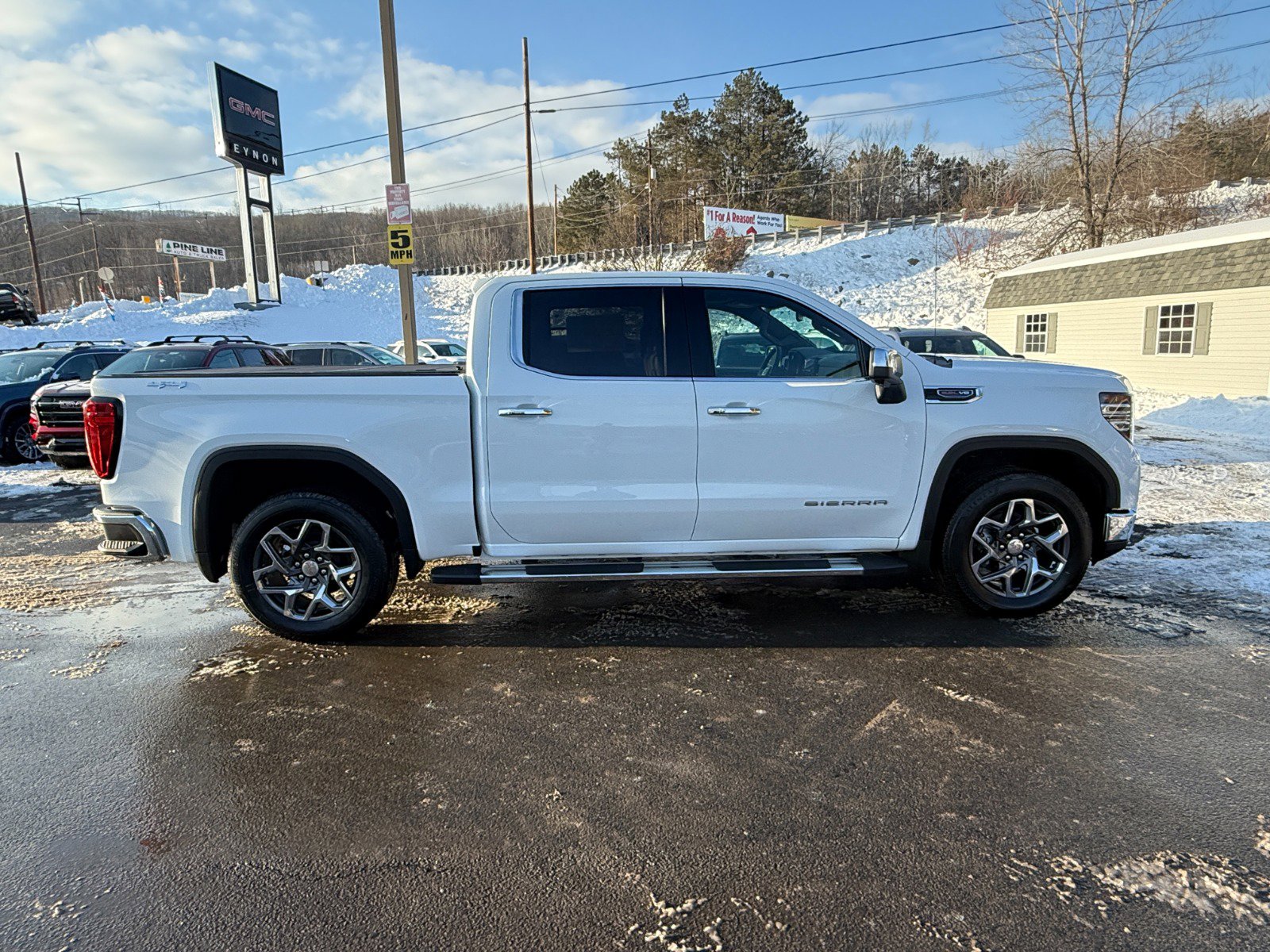 New 2026 GMC Sierra 1500 SLT w/ SLT Premium Package image 6