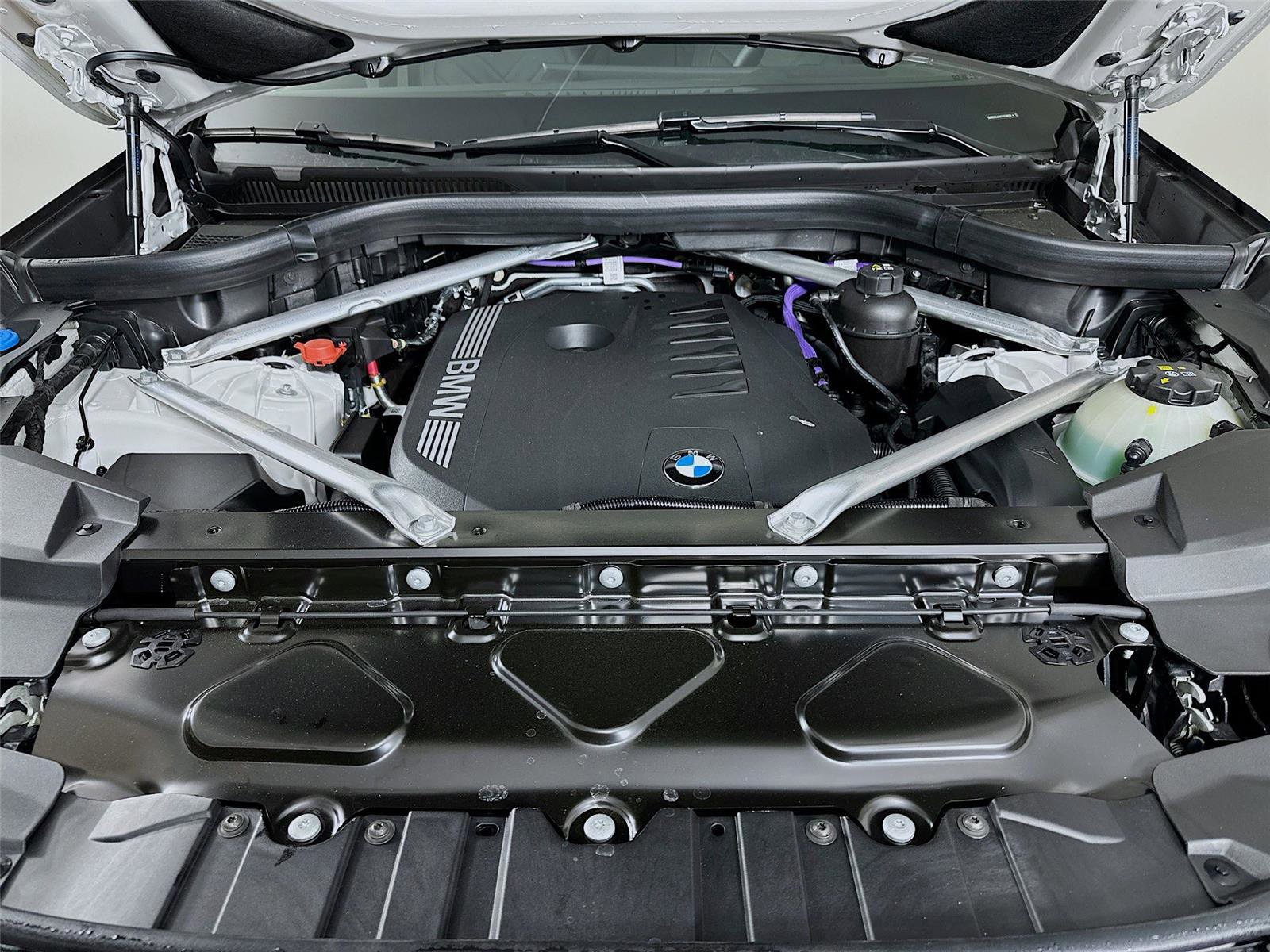 New 2026 BMW X5 xDrive40i w/ M Sport Package image 32