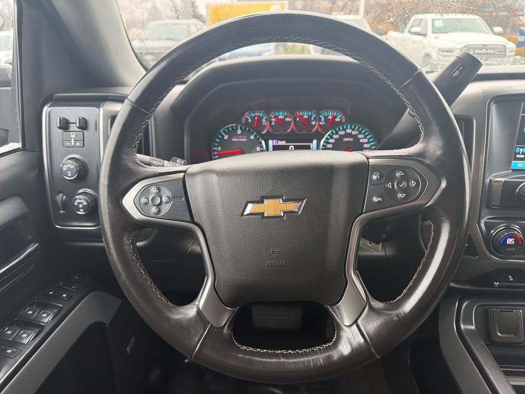 Used 2018 Chevrolet Silverado 1500 LT w/ Midnight Edition image 17