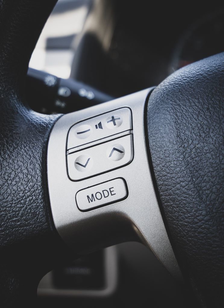 Used 2013 Toyota Corolla LE FWD image 7