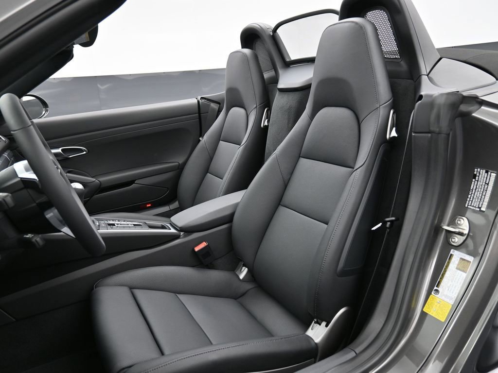 New 2025 Porsche 718 Boxster RWD image 28