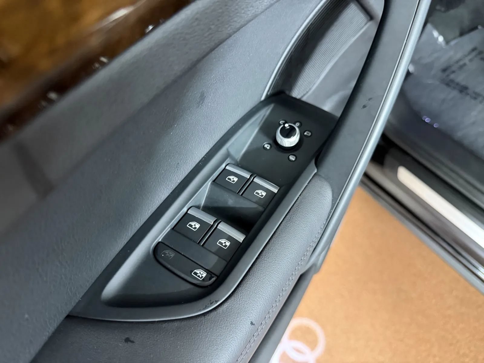 Used 2018 Audi Q5 Prestige w/ Prestige Package AWD/4WD image 17