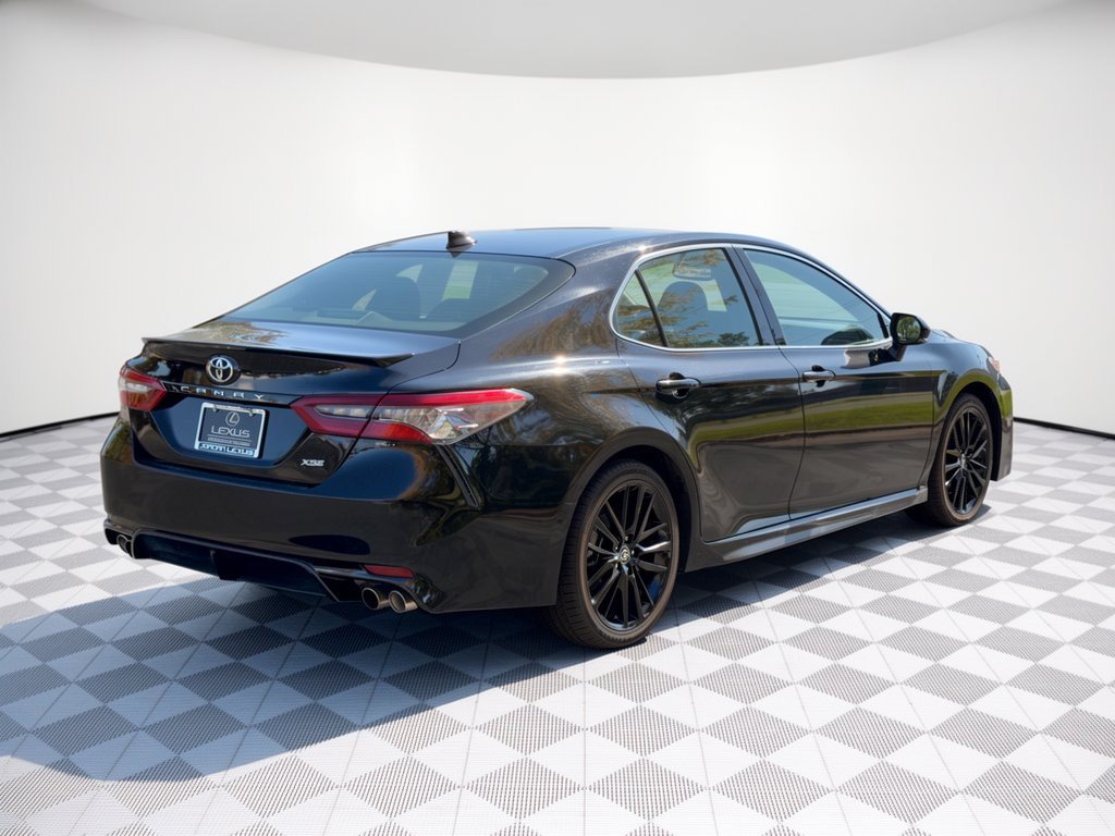 Used 2024 Toyota Camry XSE FWD image 9