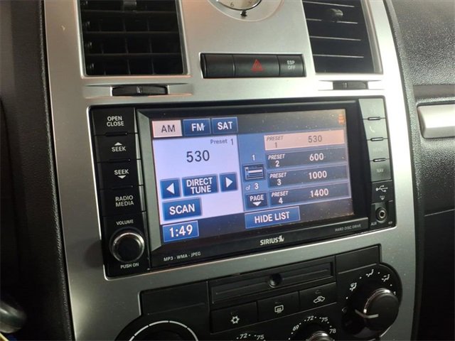 Used 2010 Chrysler 300 Touring image 18