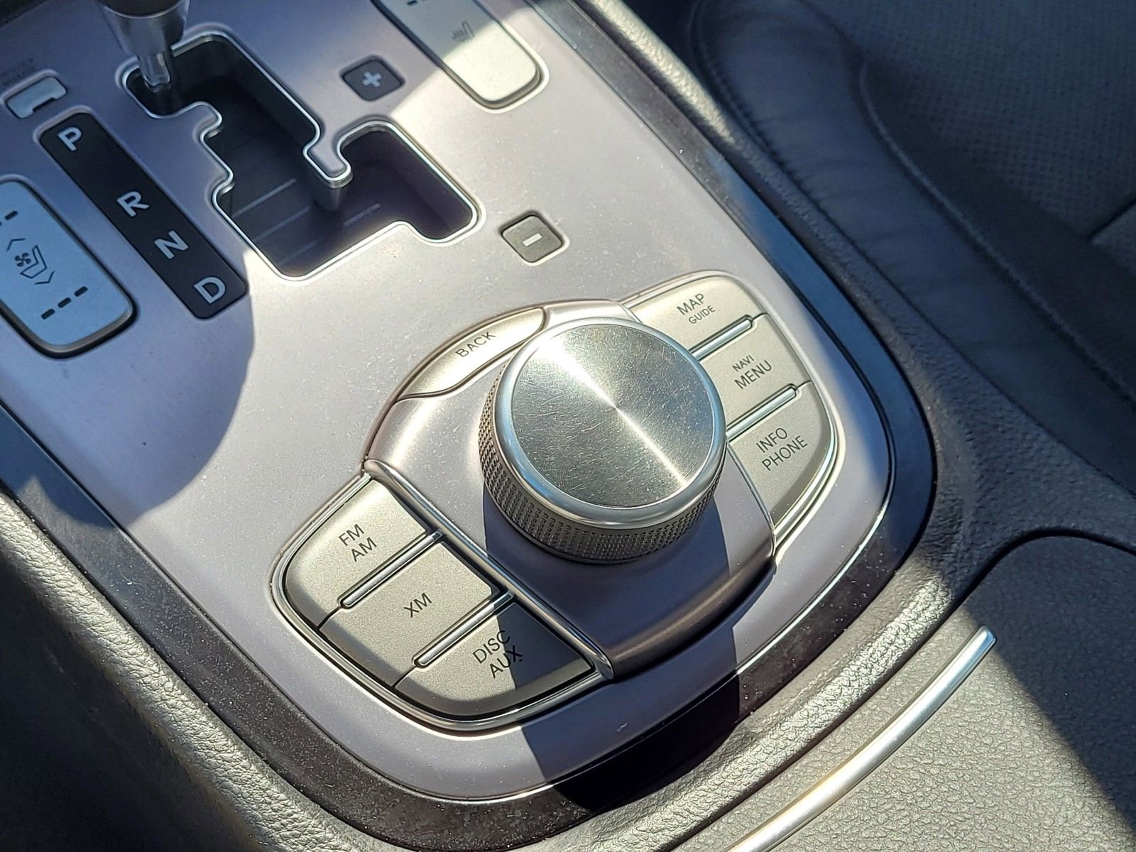 Used 2012 Hyundai Genesis 4.6 image 27