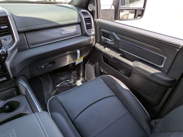 New 2026 RAM 3500 Laramie AWD/4WD image 16