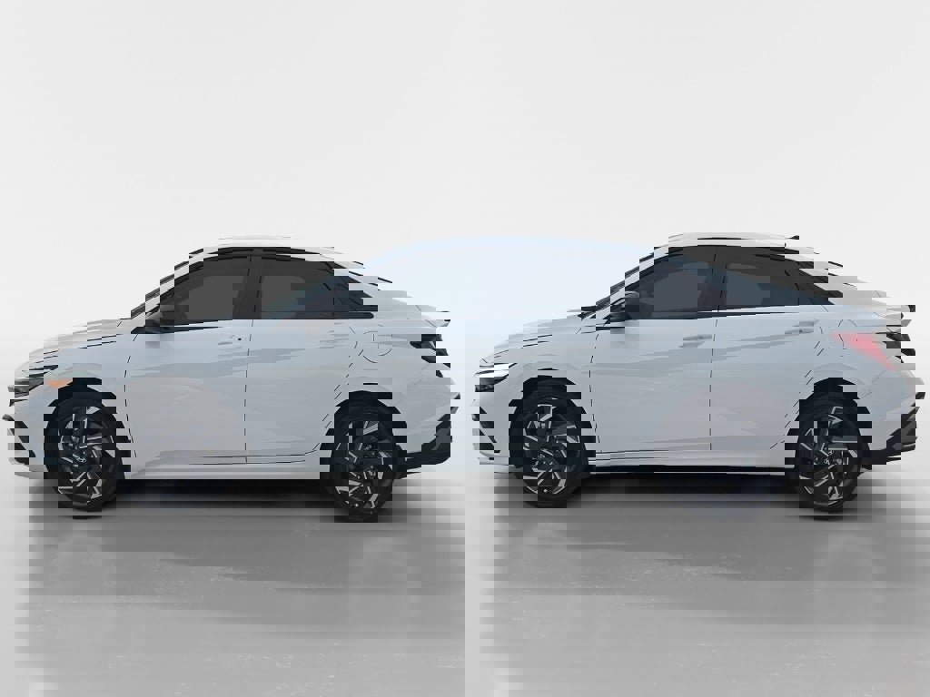 New 2025 Hyundai Elantra SEL image 6