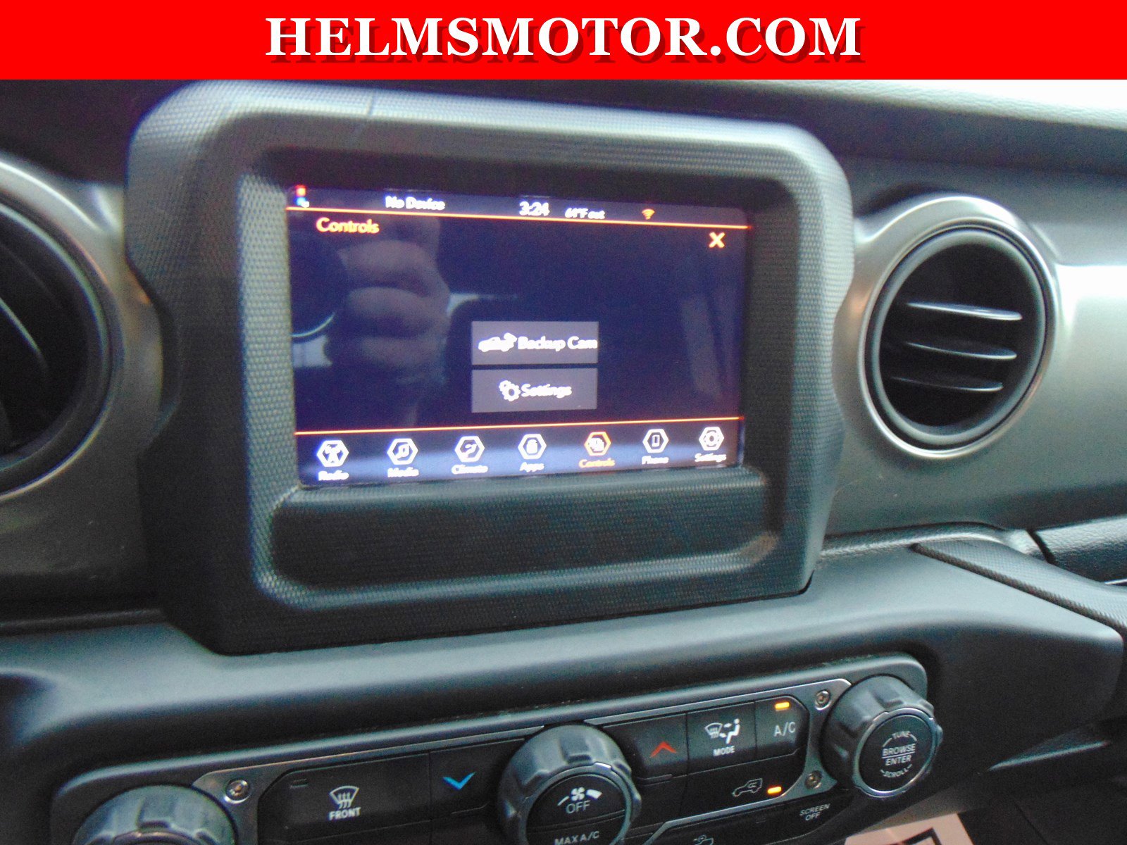 Certified 2023 Jeep Gladiator Sport image 32