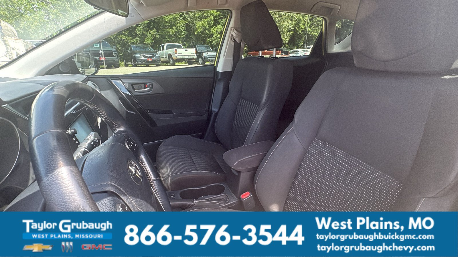 Used 2018 Toyota Corolla iM w/ All-Weather Mat Package FWD image 11