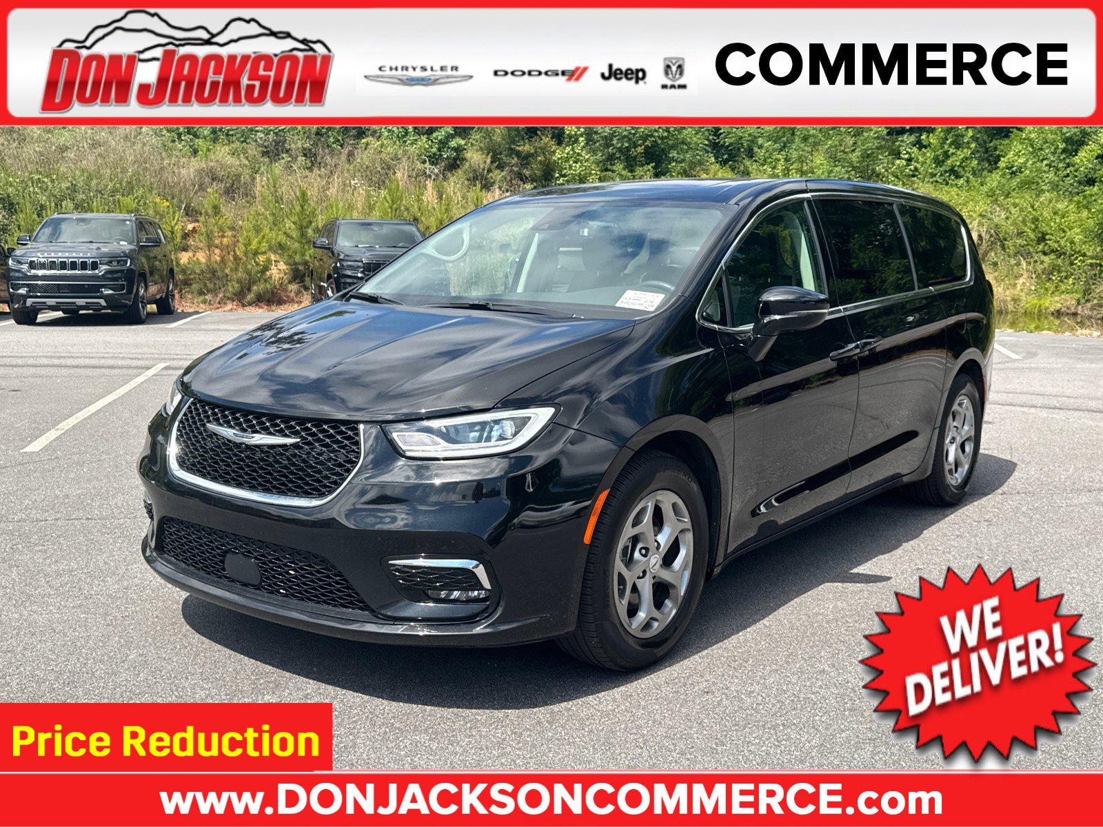 Used 2024 Chrysler Pacifica Limited w/ Trailer Tow Group FWD image 1