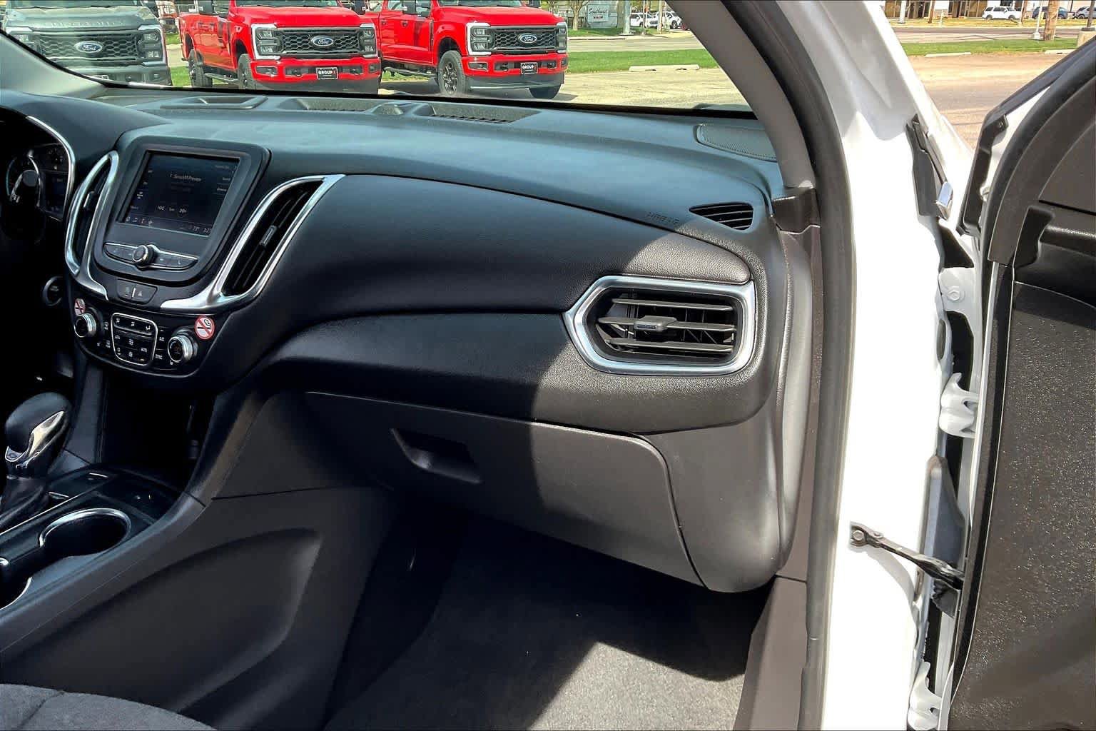 Used 2024 Chevrolet Equinox LT AWD/4WD image 18