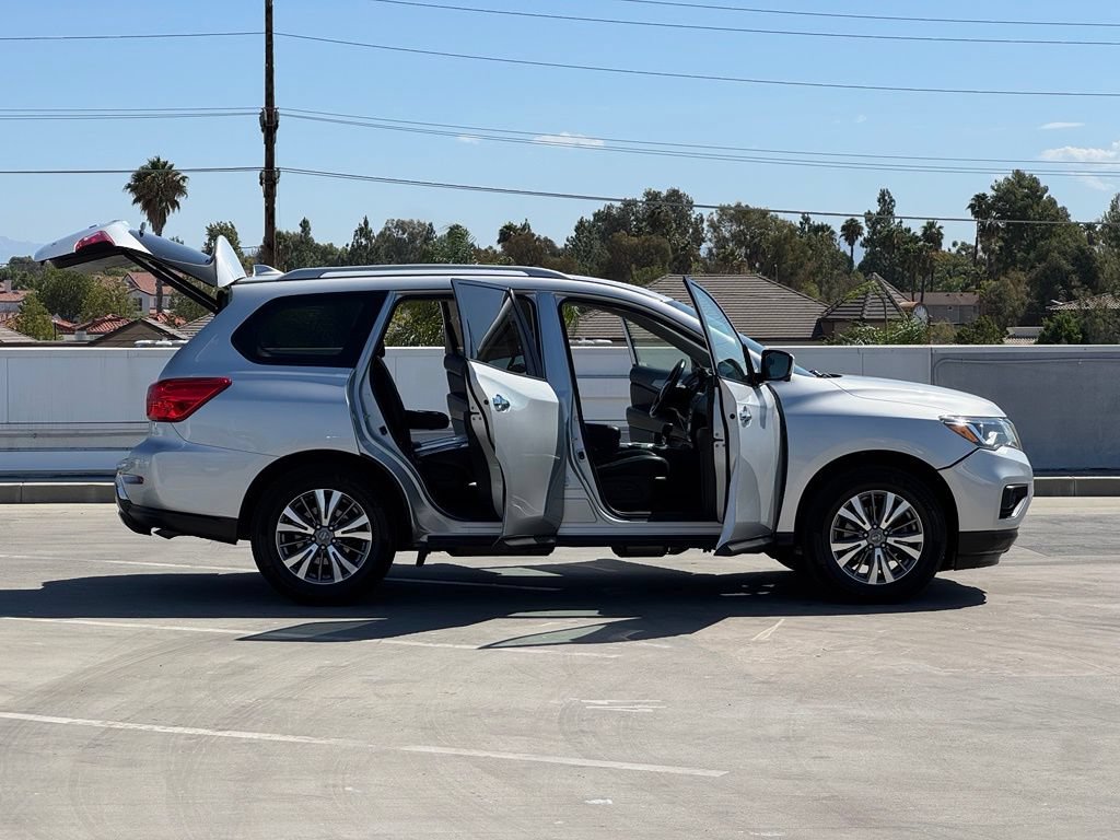 Used 2019 Nissan Pathfinder SL FWD image 30