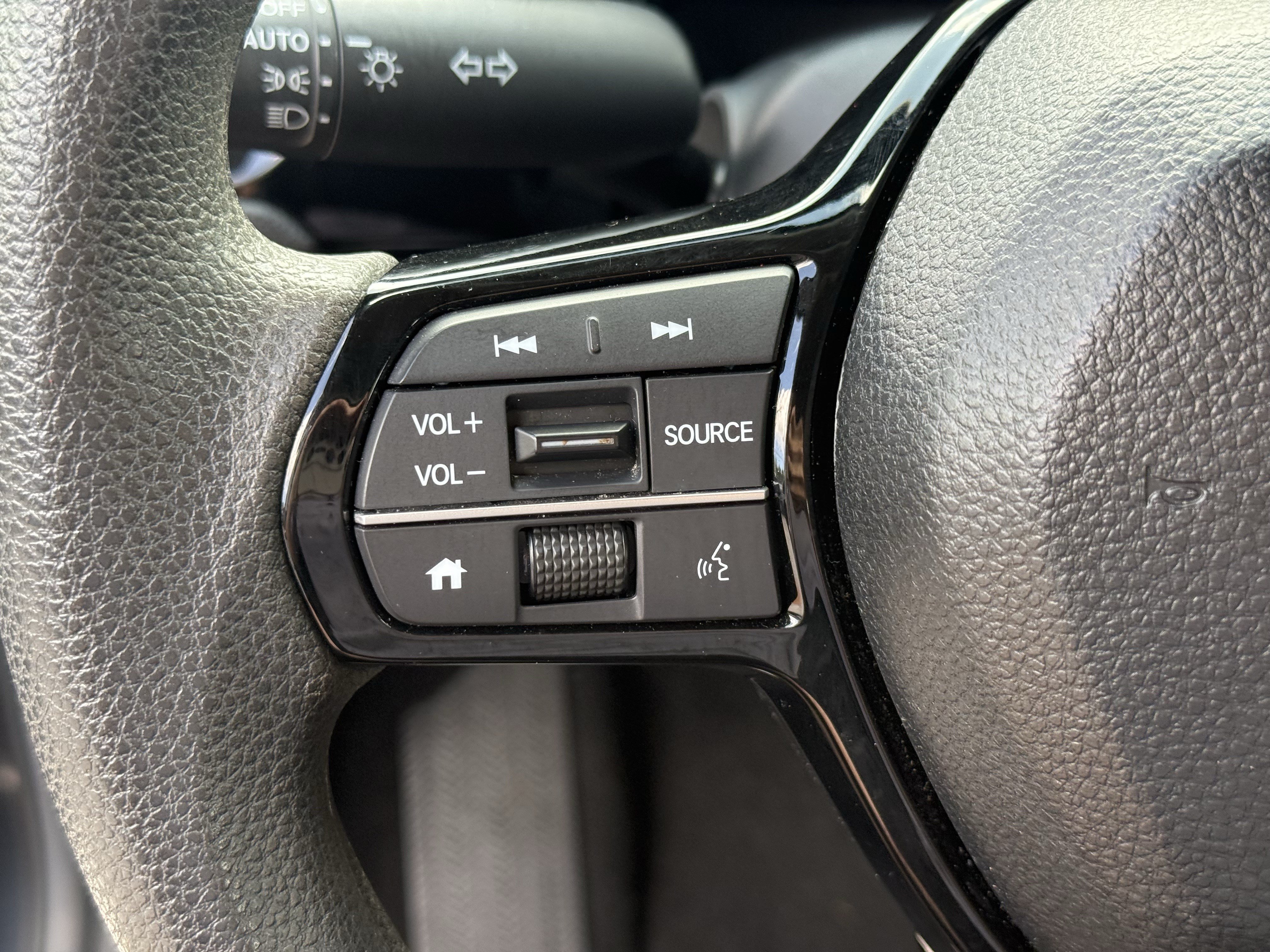 Used 2025 Honda Civic LX image 16