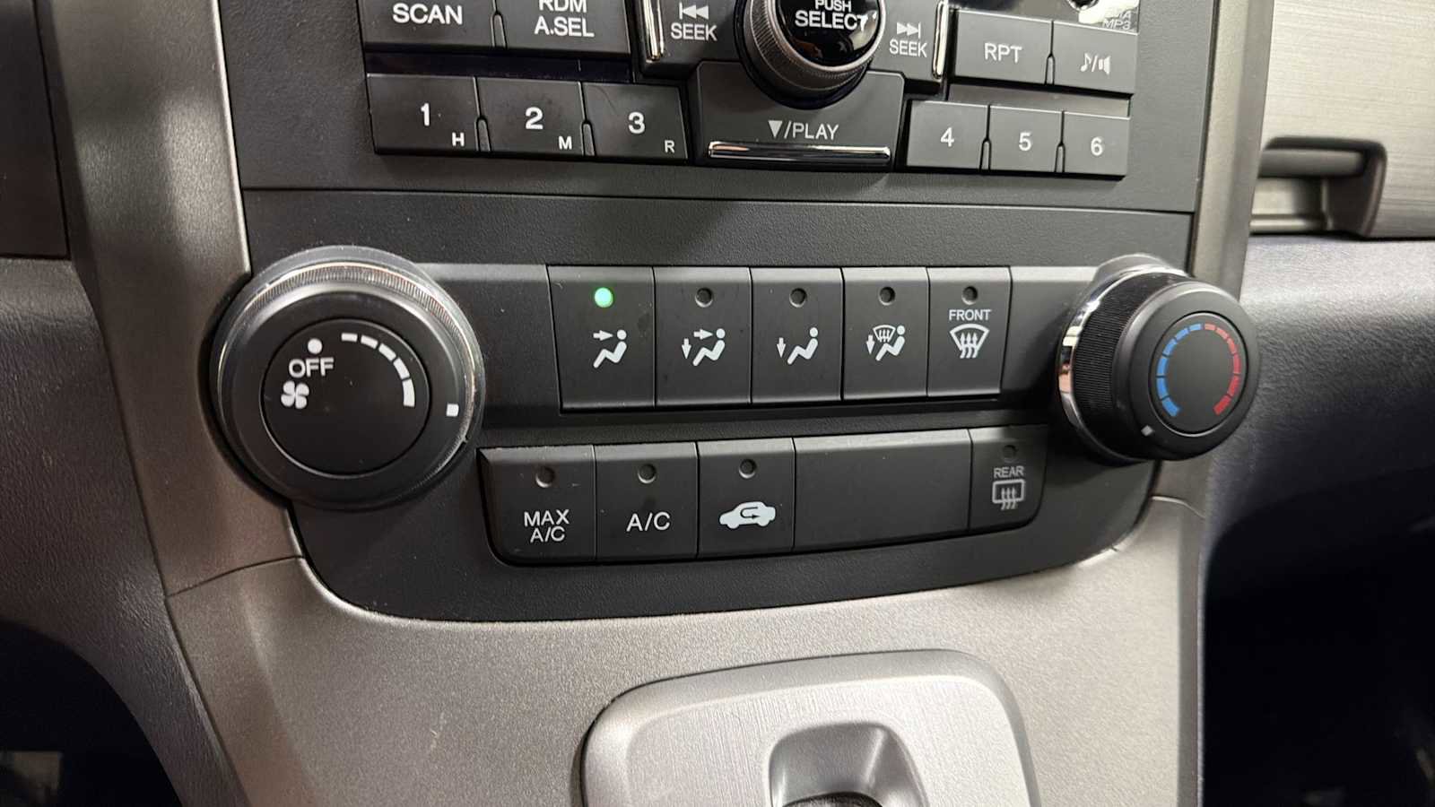 Used 2011 Honda CR-V SE image 19