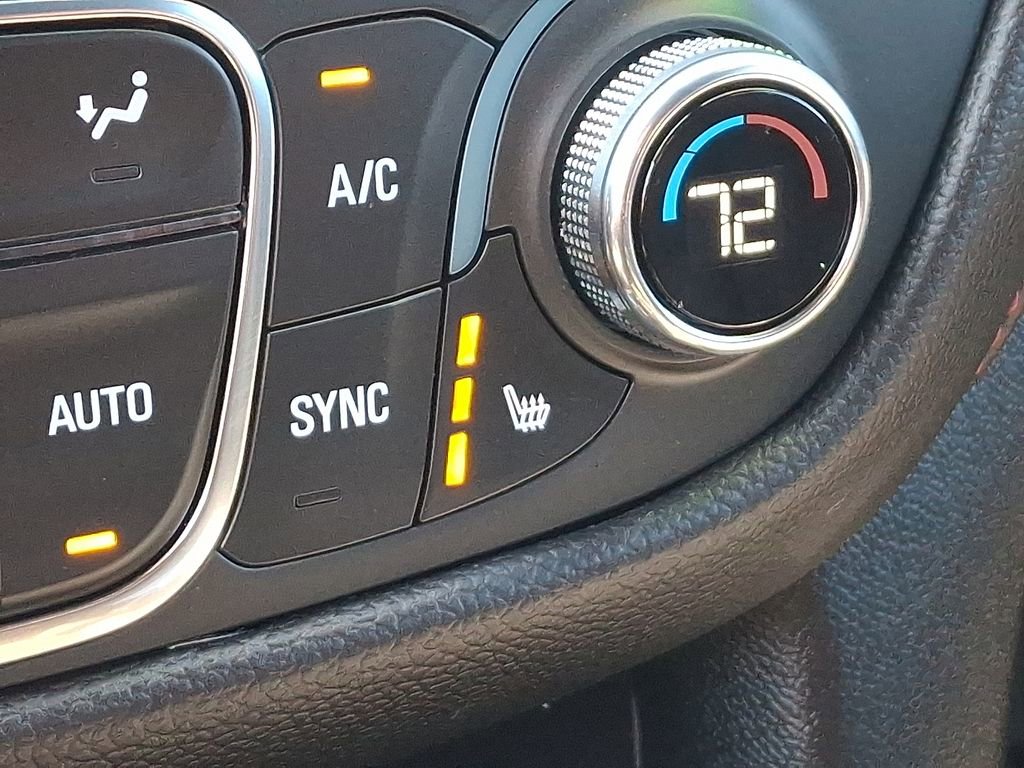 Certified 2023 Chevrolet Equinox RS FWD image 25