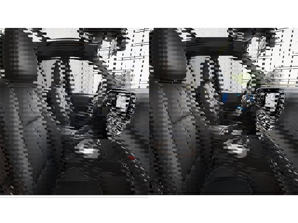 New 2026 Mercedes-Benz GLE 580 4MATIC image 4