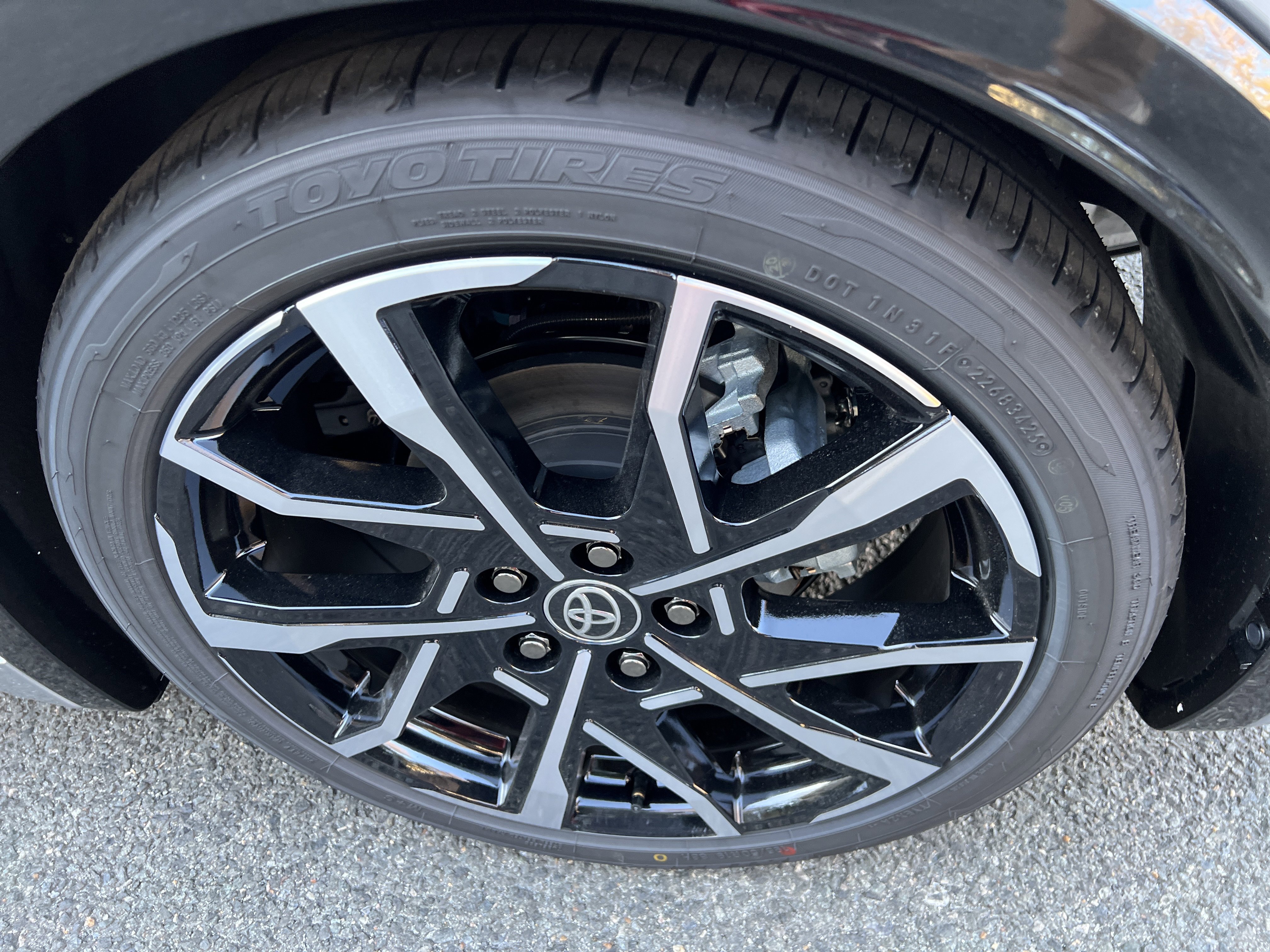 New 2026 Toyota Prius Plug-In Hybrid image 7