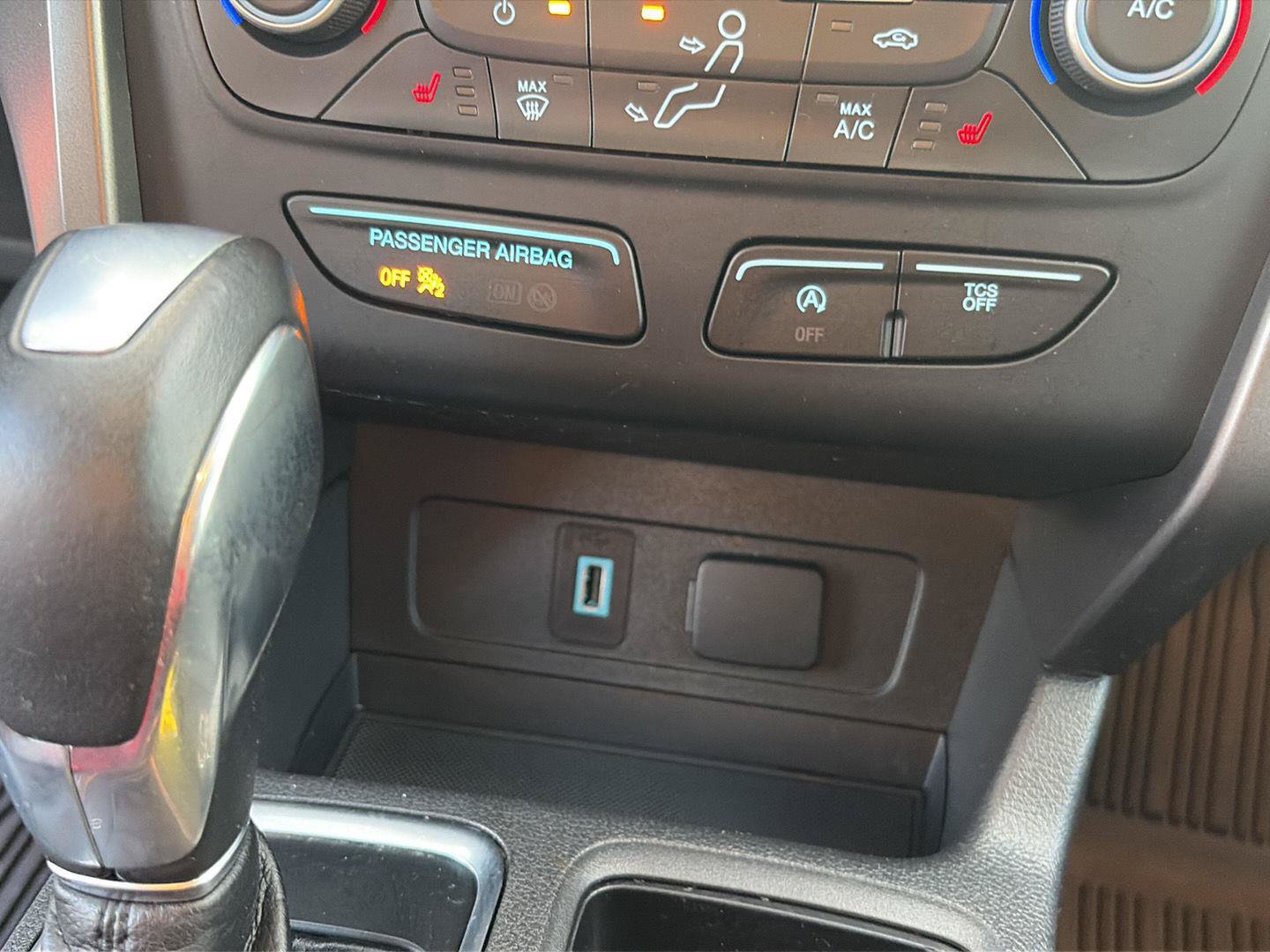 Used 2019 Ford Escape SEL AWD/4WD image 12
