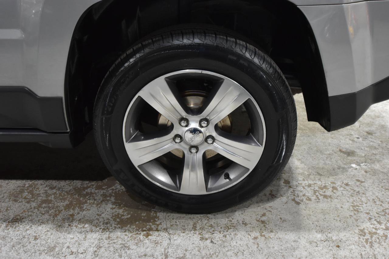 Used 2017 Jeep Patriot High Altitude image 41