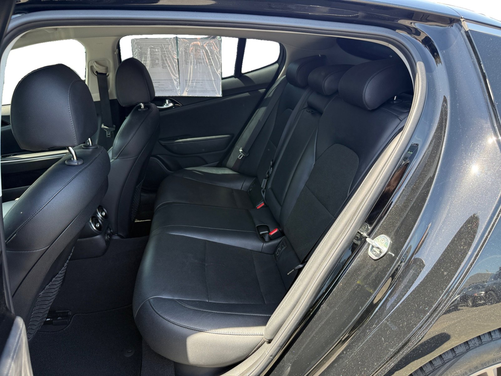 Used 2018 Kia Stinger RWD image 16