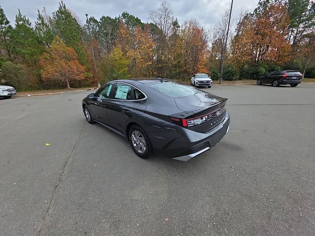 New 2026 Hyundai Sonata SE FWD image 16