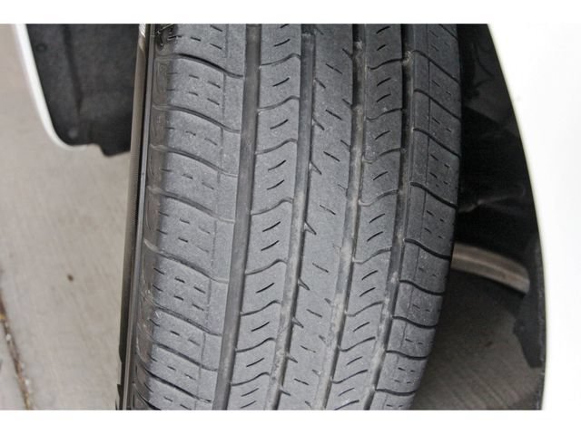 Used 2025 Chrysler Pacifica Pinnacle FWD image 28