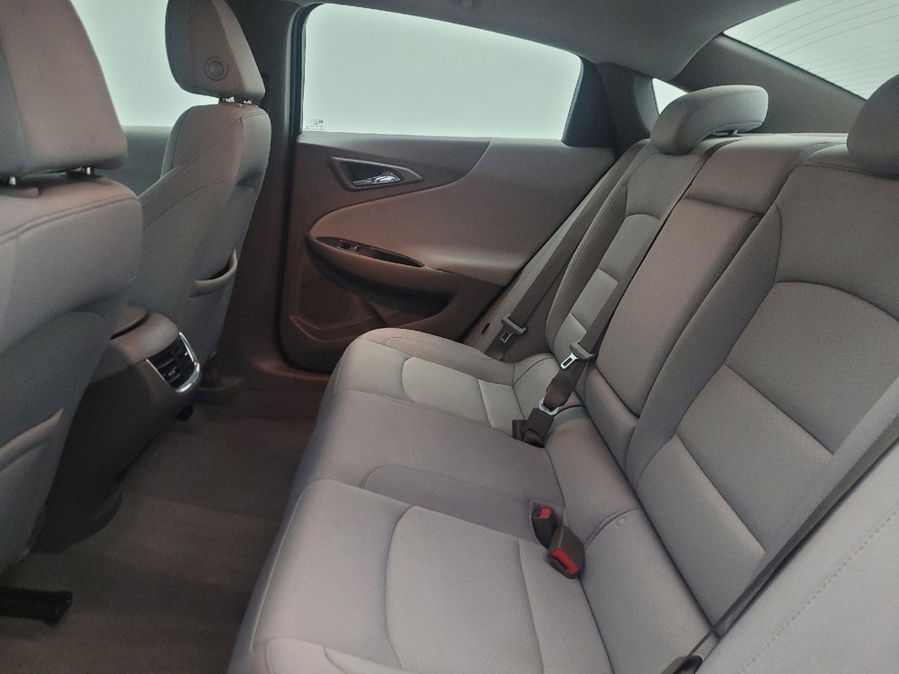Used 2020 Chevrolet Malibu LT FWD image 18