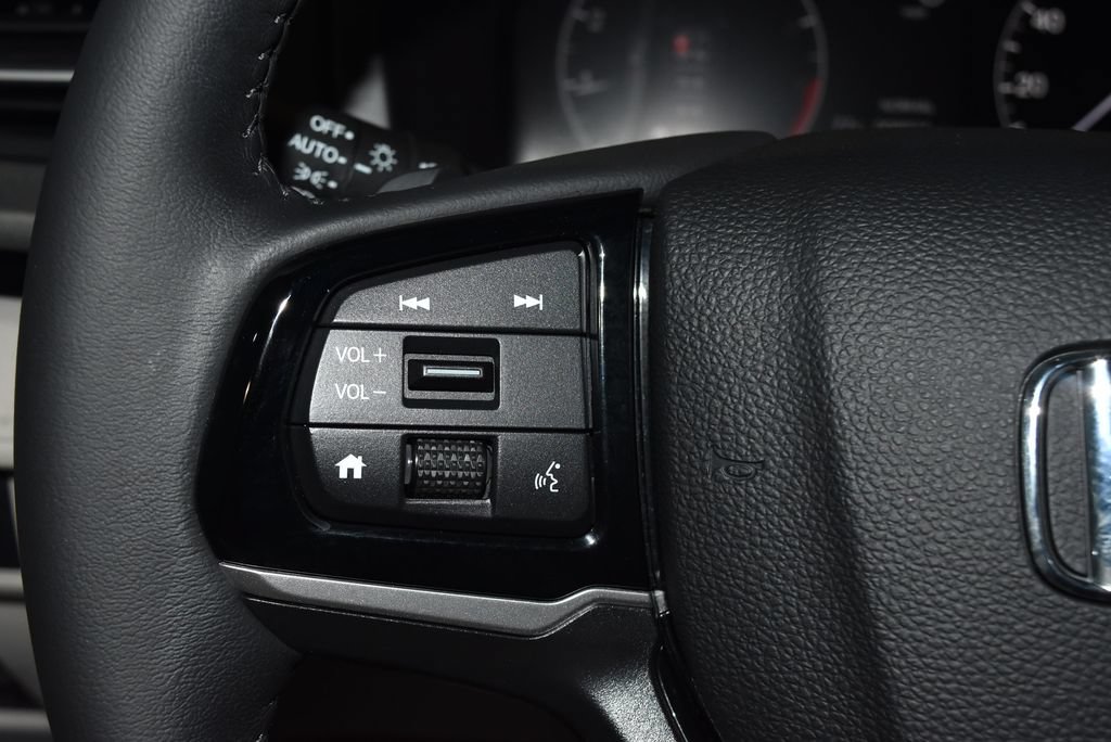Used 2026 Honda Odyssey Touring image 9