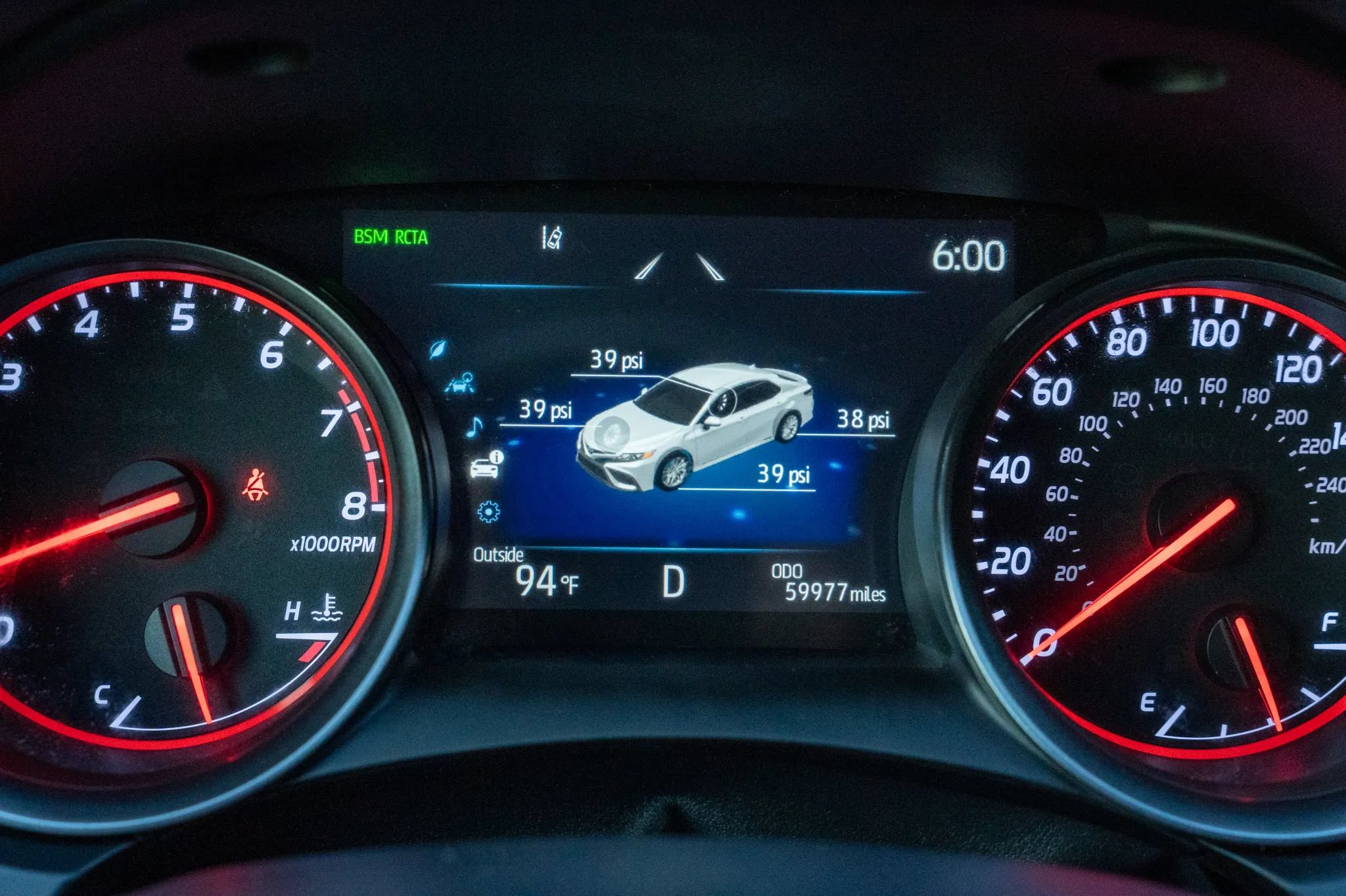 Used 2022 Toyota Camry XSE FWD image 16