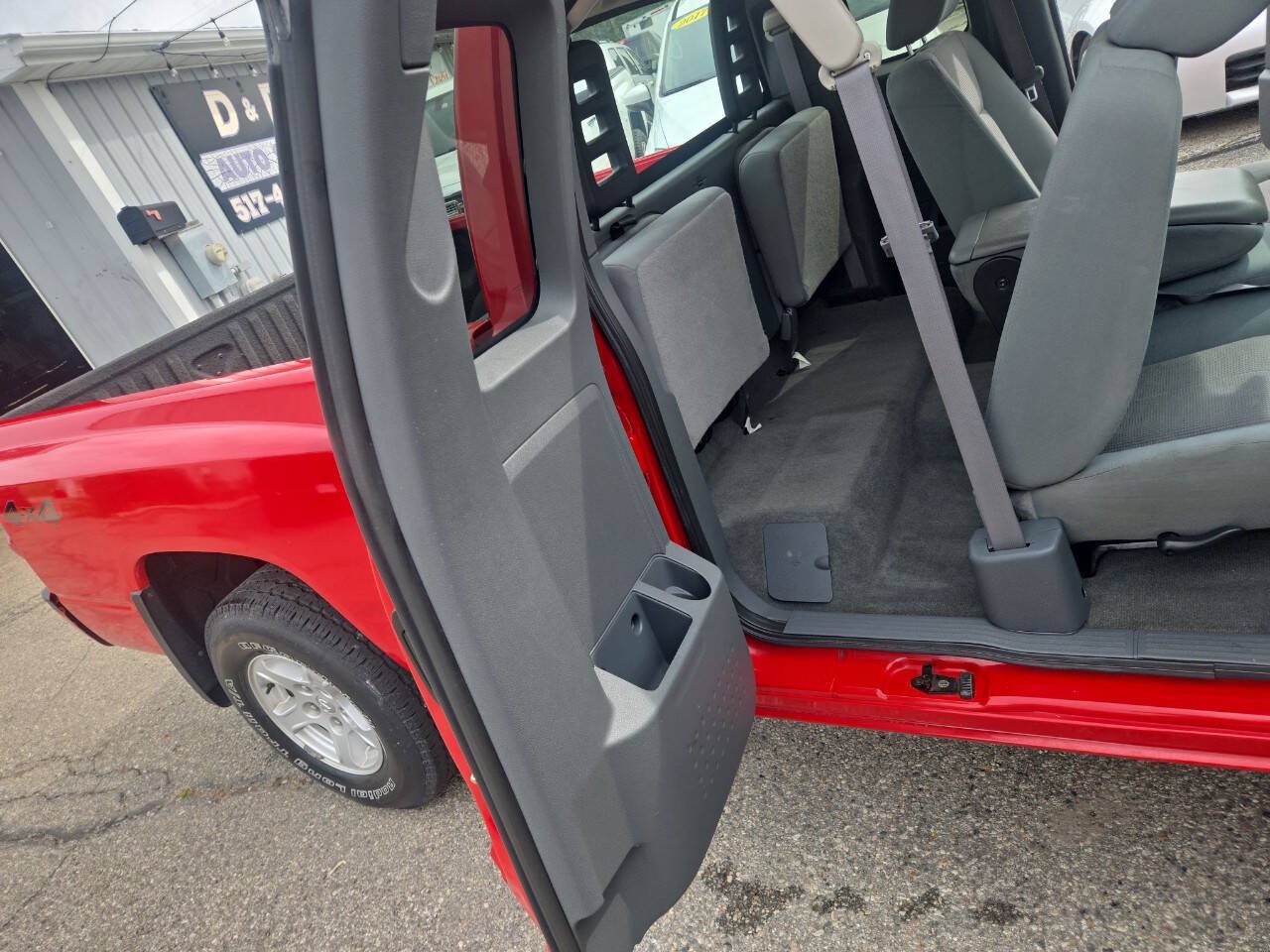 Used 2005 Dodge Dakota SLT AWD/4WD image 31