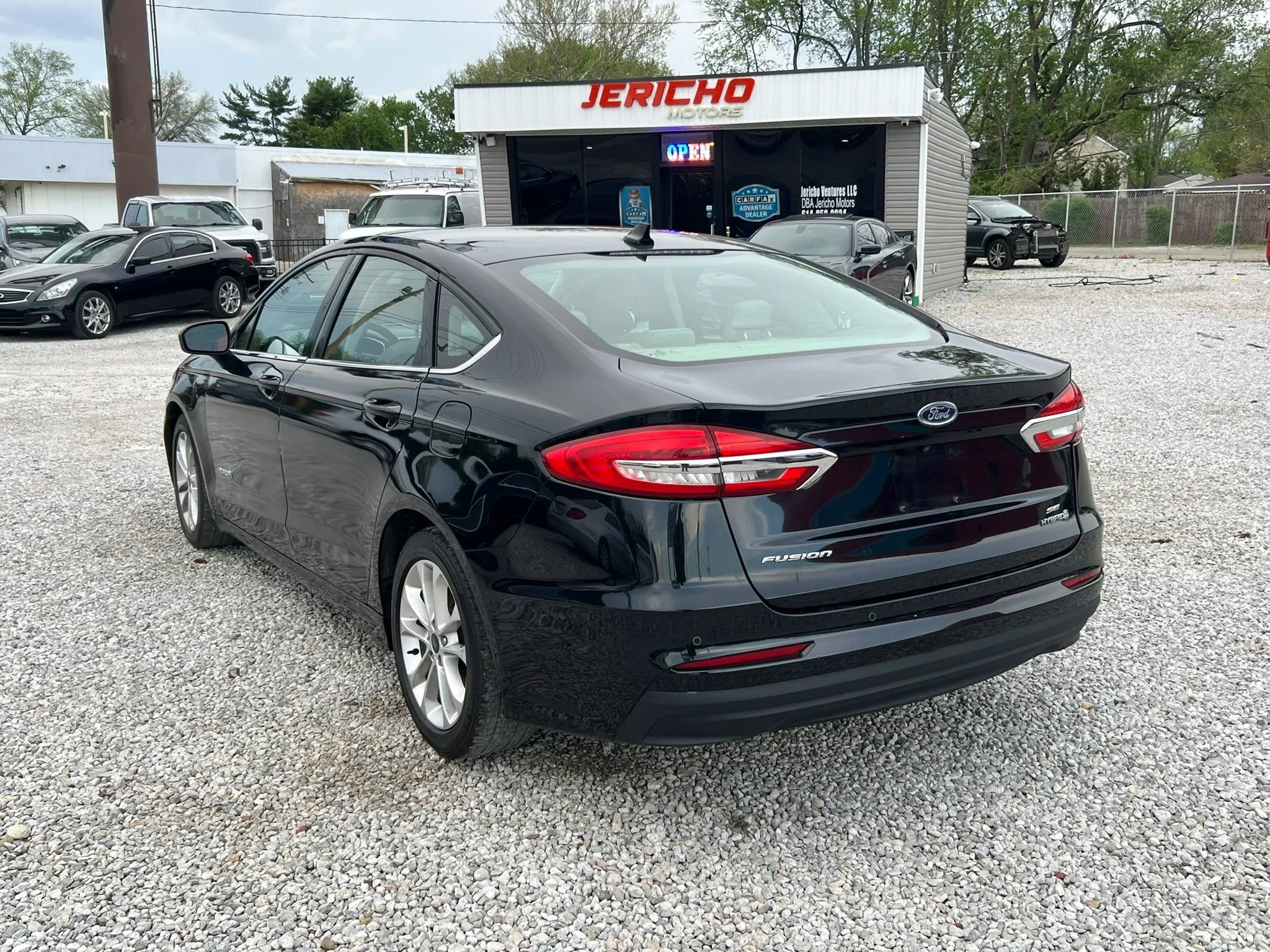Used 2019 Ford Fusion SE image 6
