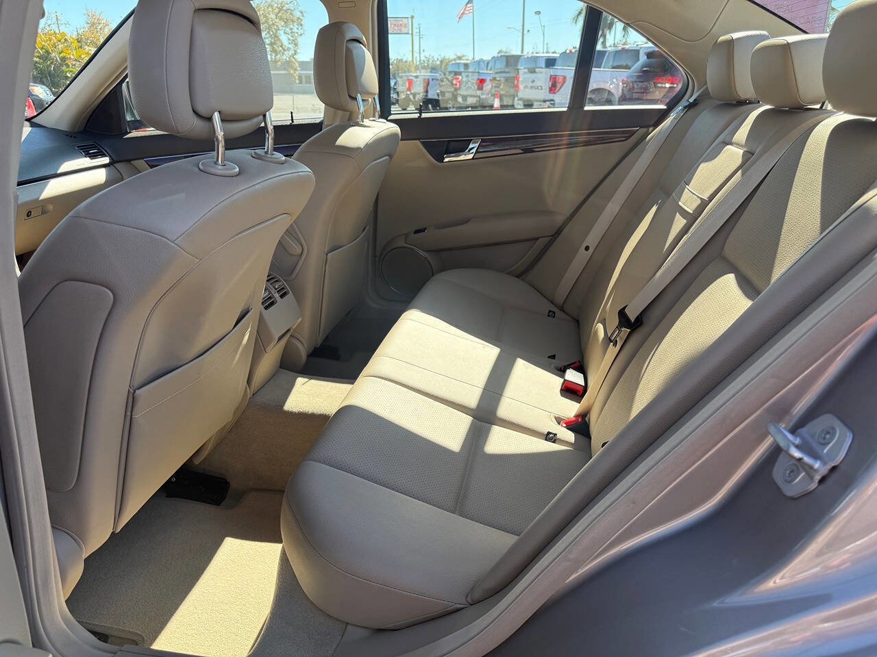 Used 2009 Mercedes-Benz C 300 4MATIC Sedan image 20