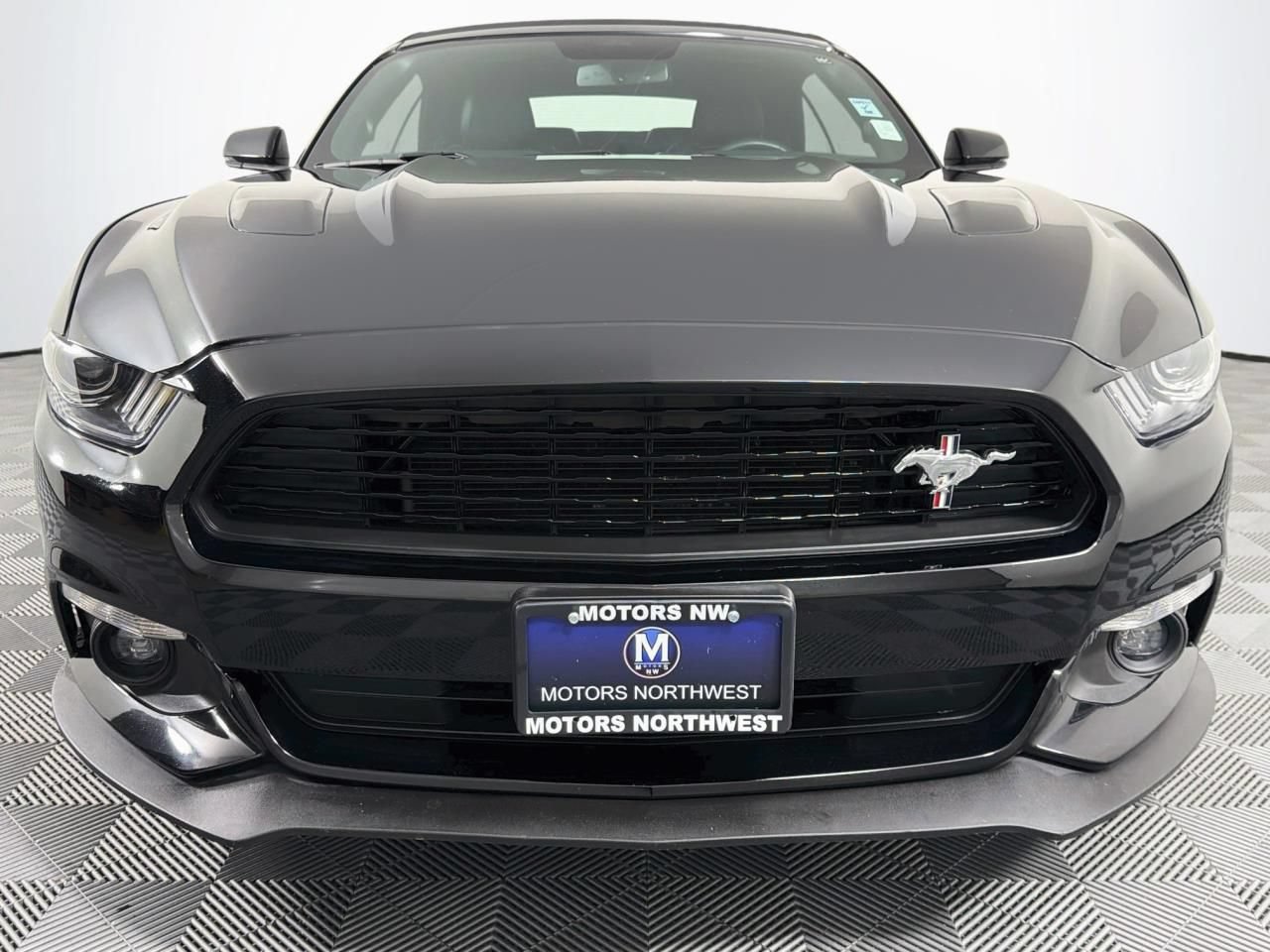 Used 2017 Ford Mustang GT Premium w/ Equipment Group 401A RWD image 2