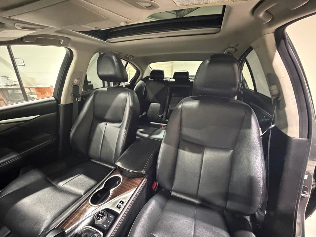 Used 2019 INFINITI Q50 Luxe AWD/4WD image 17