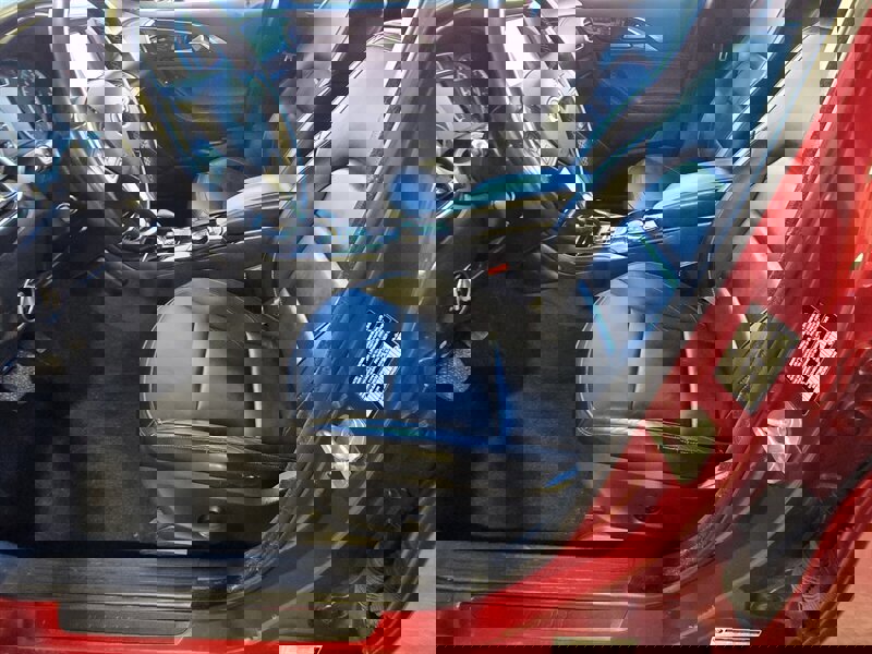 Used 2017 INFINITI QX30 Luxury w/ Cargo Package image 10