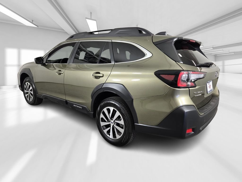 Certified 2025 Subaru Outback Premium image 5