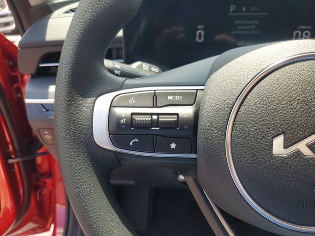 Used 2025 Kia K5 LXS image 10