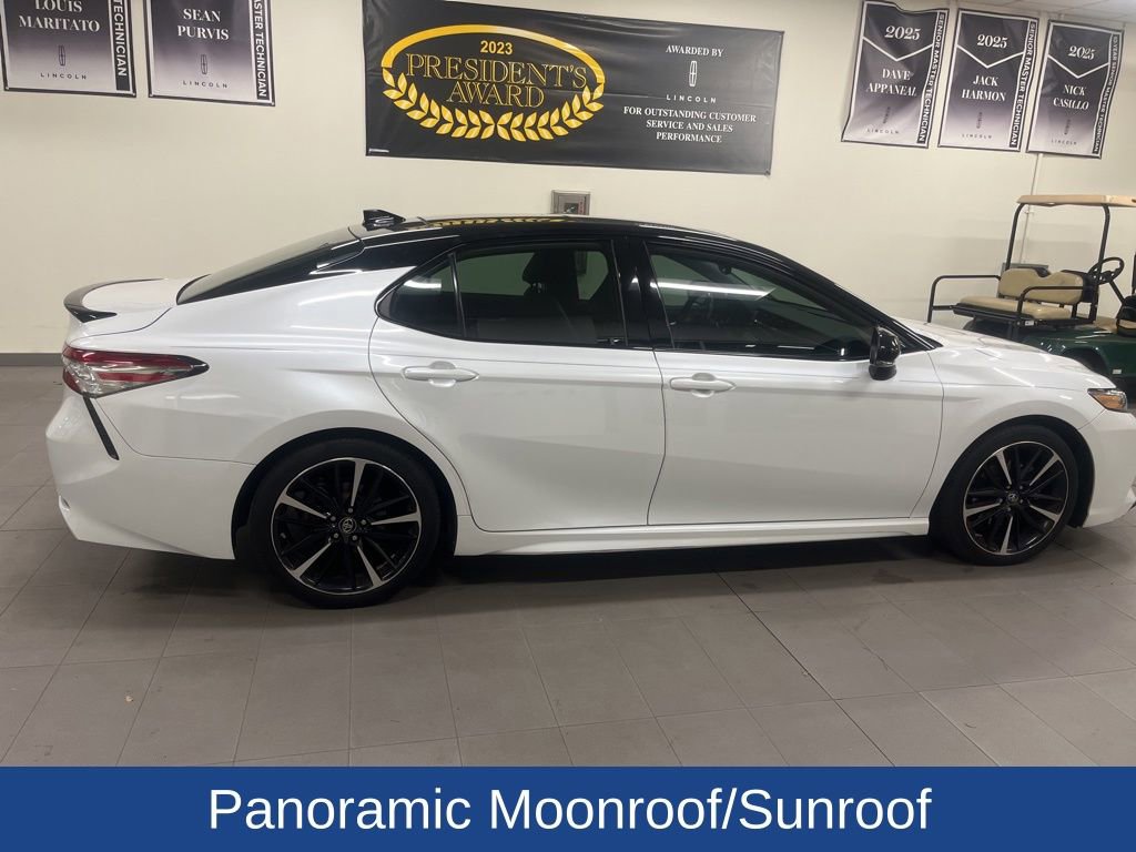 Used 2019 Toyota Camry XSE video 3