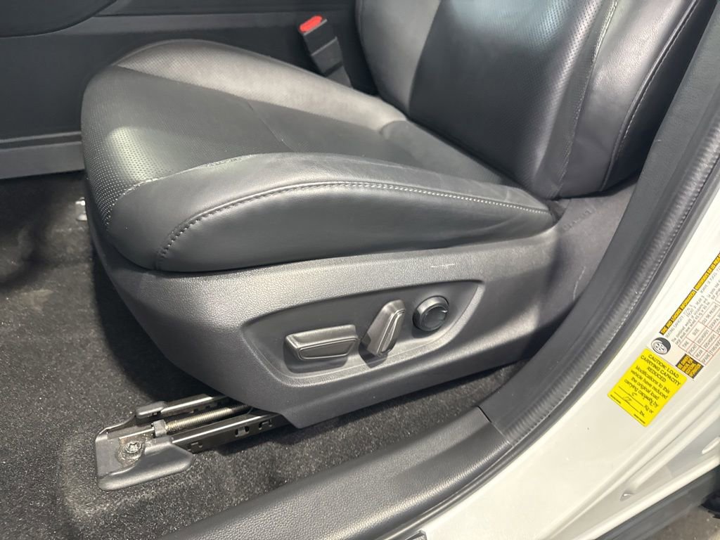Used 2023 Toyota Crown Platinum AWD/4WD image 31