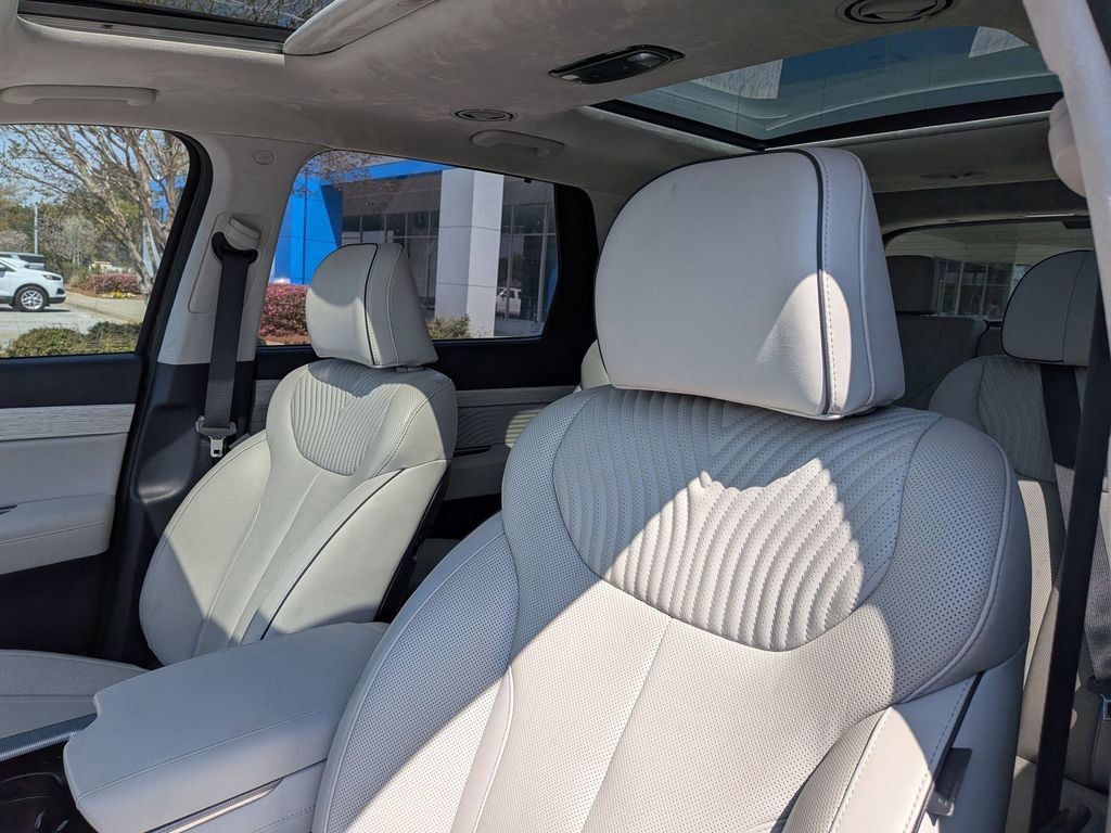 Used 2023 Hyundai Palisade Calligraphy w/ Cargo Package image 15