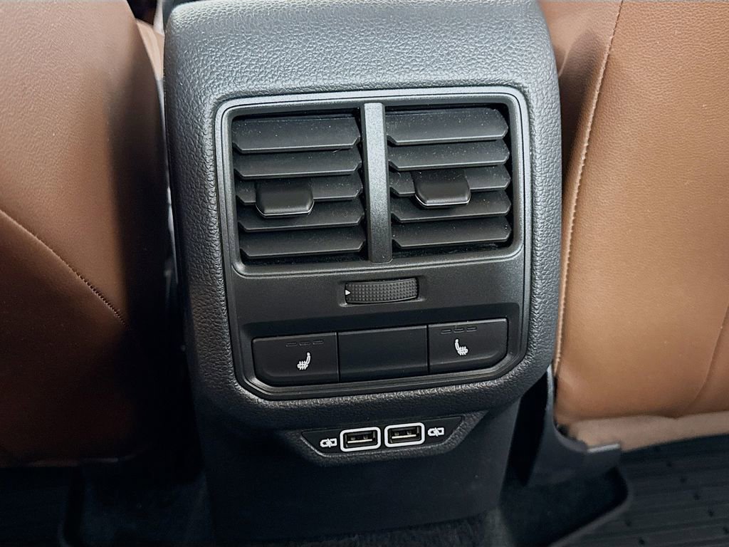 Used 2022 Volkswagen Passat 2.0T FWD image 18