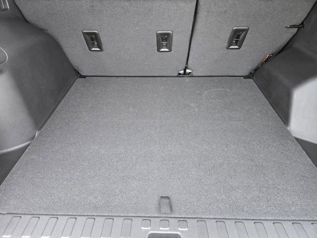Used 2024 Chevrolet Equinox Premier FWD image 31