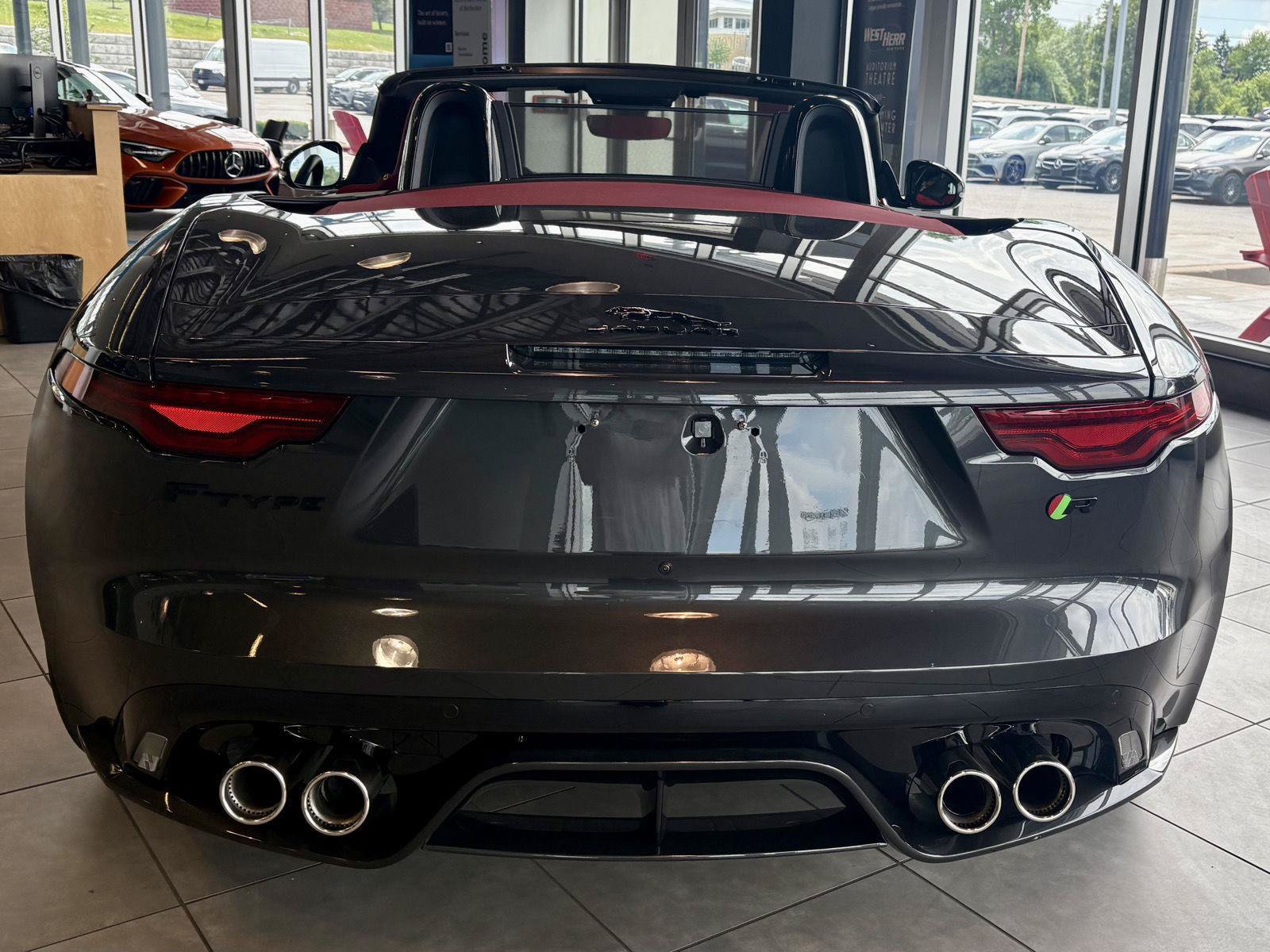 Used 2023 Jaguar F-TYPE R AWD/4WD image 5