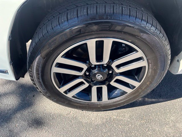 Used 2017 Toyota 4Runner Limited AWD/4WD image 46