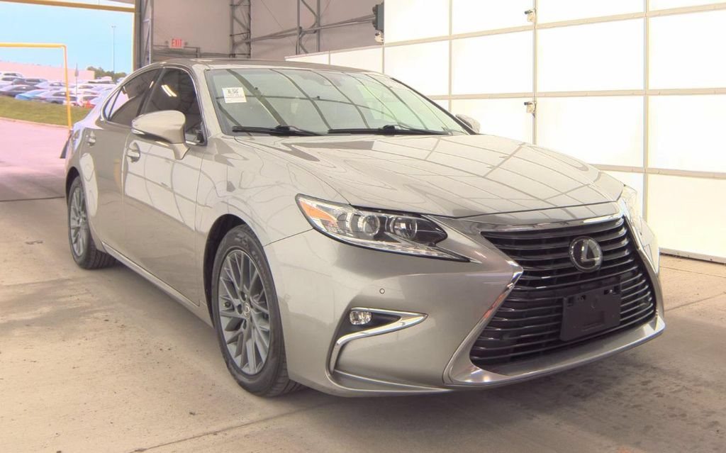 Used 2018 Lexus ES 350 w/ Premier Package FWD image 2