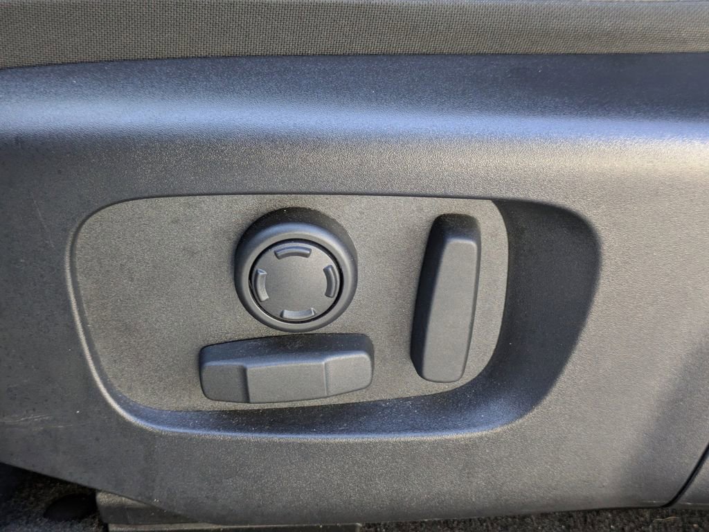 Used 2025 Land Rover Range Rover Evoque S image 22