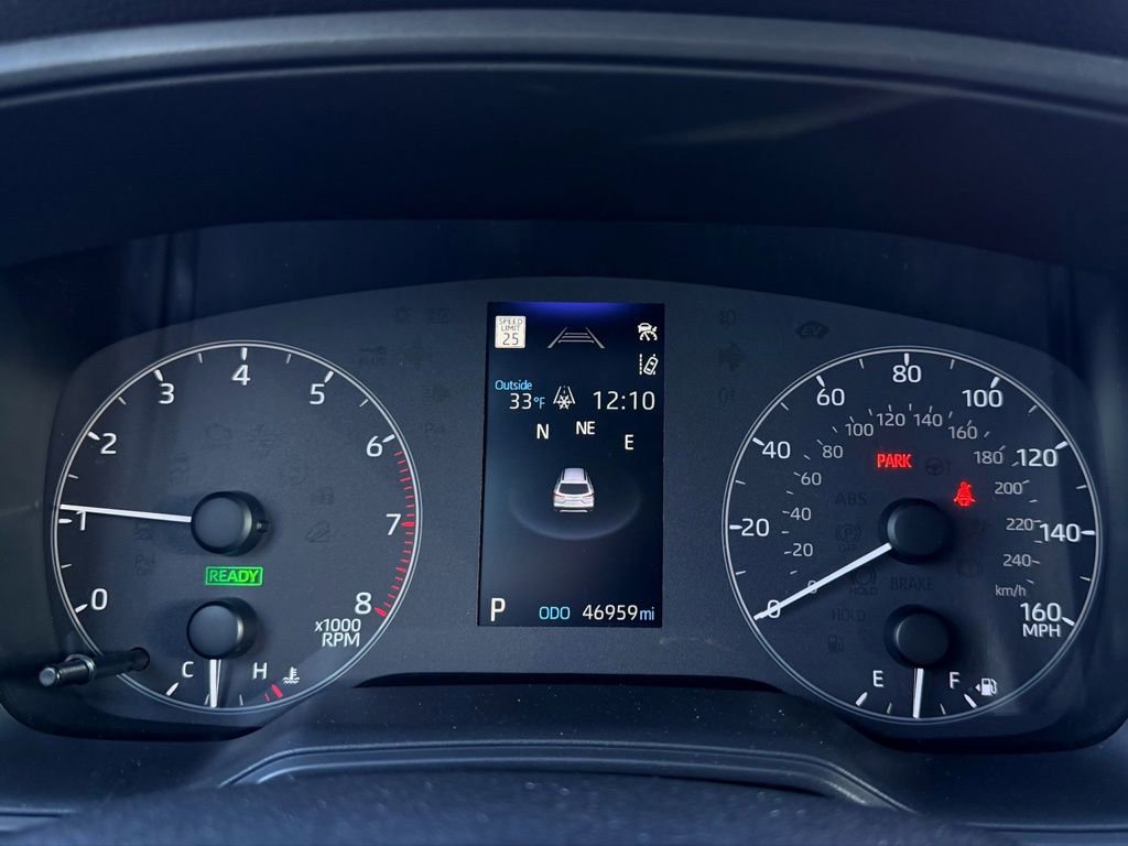 Used 2025 Toyota Corolla Cross AWD Hybrid w/ Moonroof Package image 26